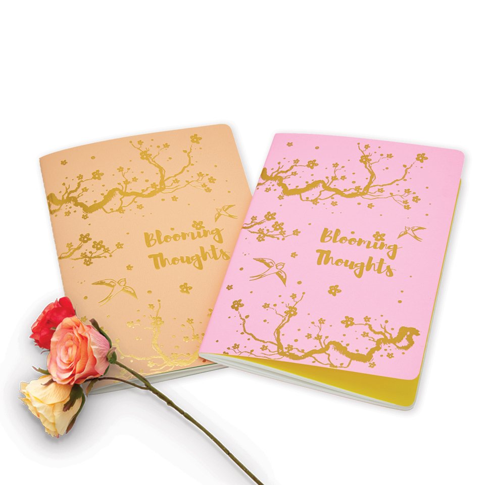 thinkpotcom's tweet image. Gold Foil books for all your Blooming Thoughts!!! Set of 2  #Thinkpot #BloomingThoughts #Thoughts #Notebook #Inspiration #GoldFoil #Floral