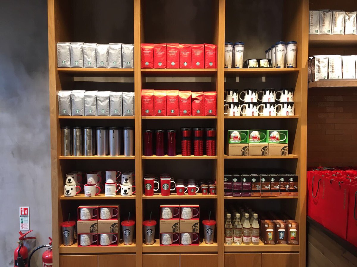 MoWarren5's tweet photo. @SbuxLondon our new look store in Princes Street is now ready to welcome customers please come by and see us https://t.co/D3JHDoh5qu