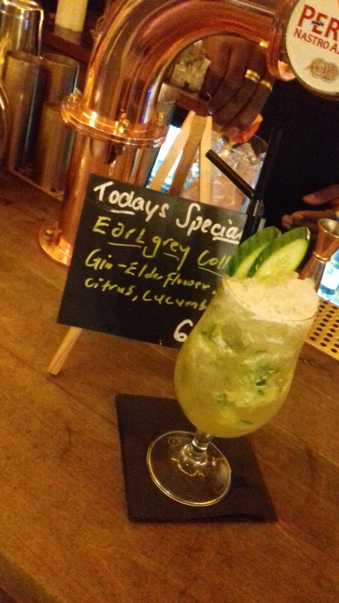 TheCellarAlty's tweet photo. This week we have an amazing Earl Grey Collins. A beautiful blend of gin, cucumber, elderflower and earl Grey syrup! #cocktails https://t.co/WBlplDOBm8