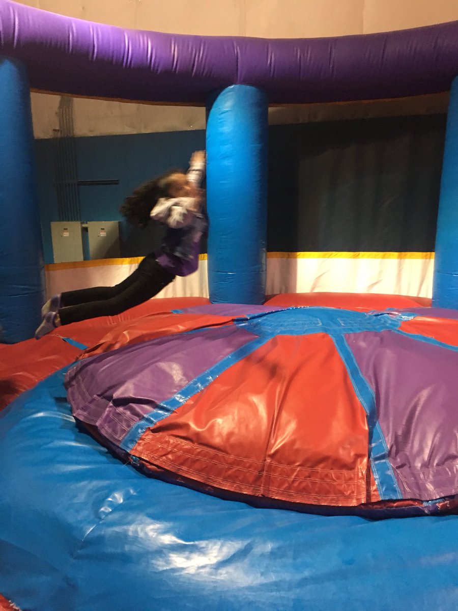 GTlanguagearts's tweet photo. Field trip to Pump It Up for the top AR points. The students are having a blast! Hard work pays off 📚@sbmeyer2 https://t.co/noGA8fwJLD