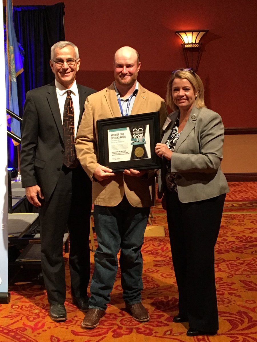 LepardNews's tweet photo. Pat Long and family are a great example of Panhandle farmers who care about their water!@okfarmbureau @OKWaterBoard @WaterOPAIA https://t.co/cMwku20Z7c