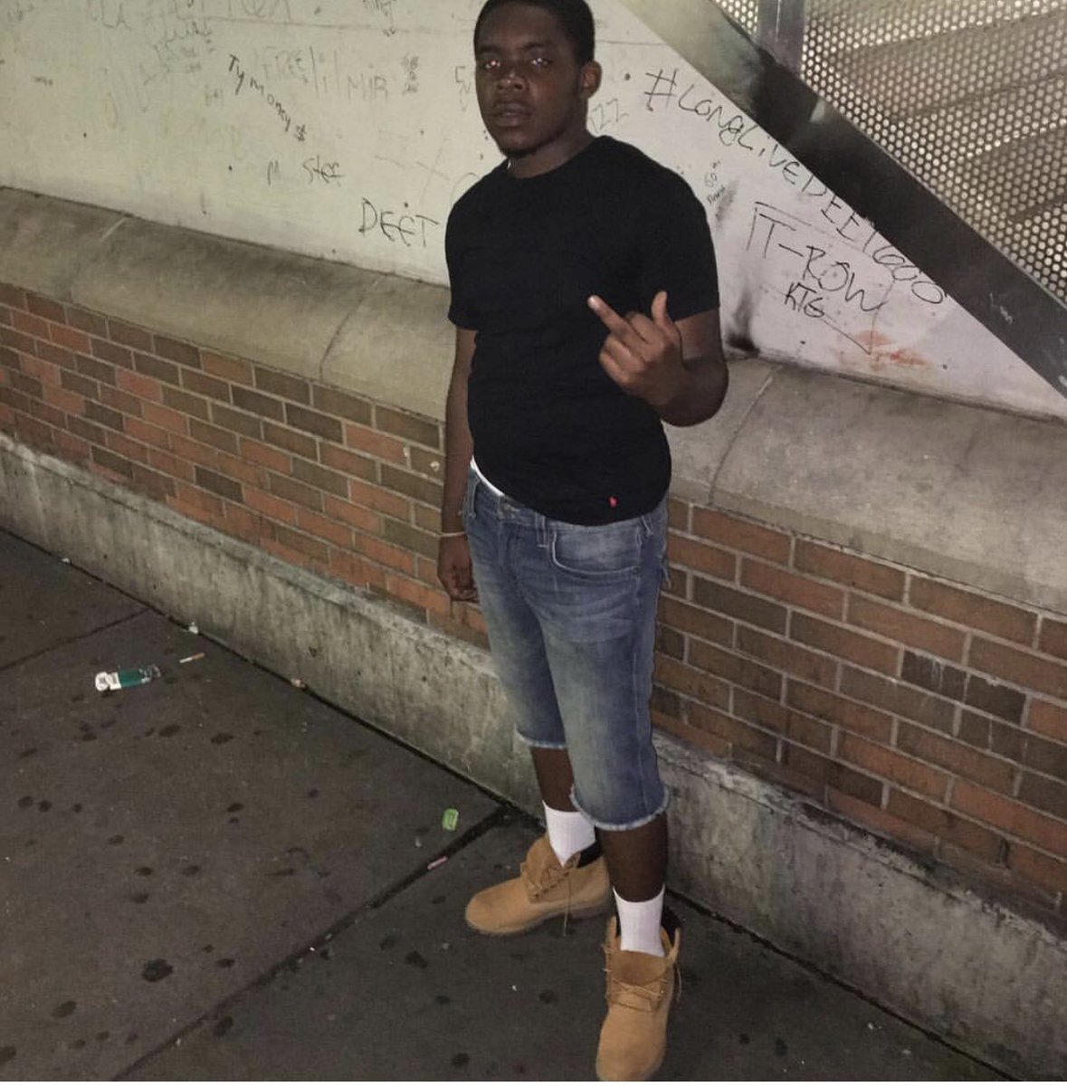 MAIR_60's tweet photo. Talked to gang he be back soon💪 https://t.co/kStqE7l6kZ