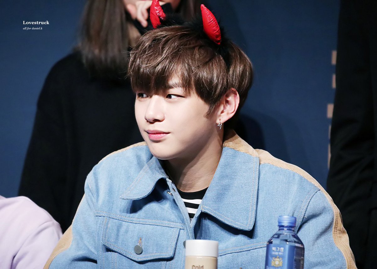 lovestruck_1210's tweet photo. 171021 콜드브루 팬싸인회 #강다니엘 #다니엘 #워너원 #WannaOne 

https://t.co/F8UEUpaDQK
https://t.co/fq1oS5VCHn
https://t.co/YZBrDe6Jaq https://t.co/DewaUBO5nn