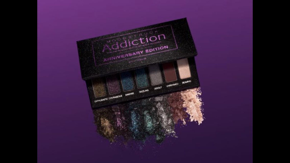 jemmaknight's tweet photo. Omg!!!! Look at this!!!!! Glittery pretty’s!!!!! Oh em gee https://t.co/rmCNrj6OD8 https://t.co/pbC81MTLd1