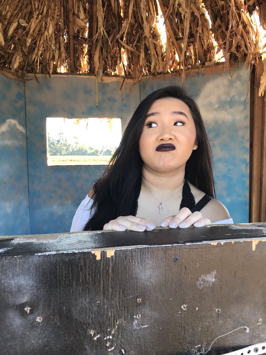 spencerf30's tweet photo. My girlfriend moved from Fremont to San Jose since she knew I was here. #suchgoals this is also her face when I tell that to people ๐ https://t.co/iGZfnqfVoP