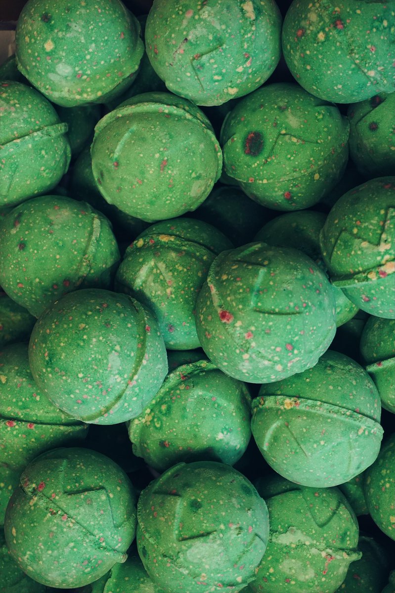 LushNottingham's tweet photo. Feeling mischiveous? Try our Lord Of Misrule bathbomb with its spicy blend of patchouli and black pepper oil ! #lush #nottingham #bathbomb https://t.co/xXxYrvdalG