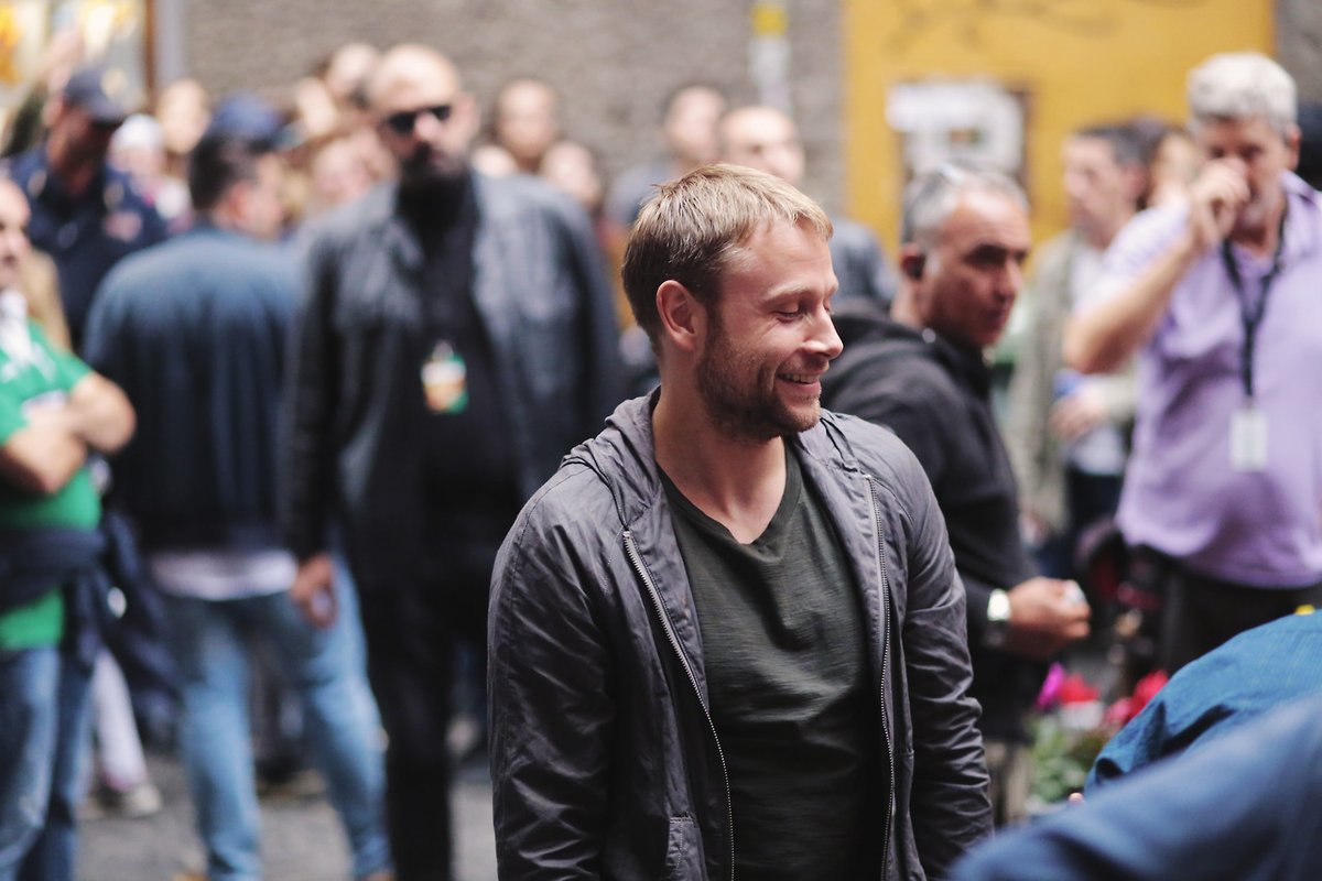 Sense8Worldwide's tweet photo. HQ Photos from the cast in Naples! #Sense8 https://t.co/GhW7BMbsfv