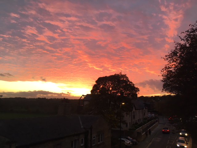 Hartleys_GE's tweet photo. Lovely sunset over #Wetherby this evening. https://t.co/YJPap1iLs5
