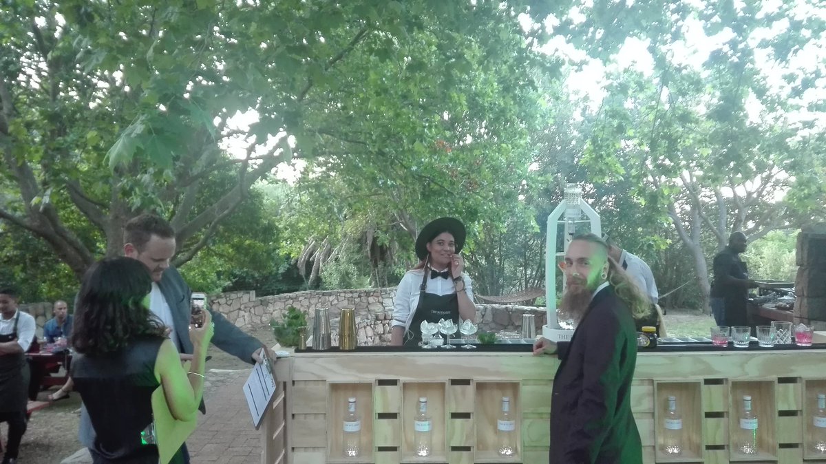 ILoveFoodiesCT's tweet photo. Jhb finalist Burdett impressing us with her Uprooted invention in the  Forager 2.0.finale  @TheBotanistGin #TheForagerSA #TheBotanistGin https://t.co/8h9uJBRTHn