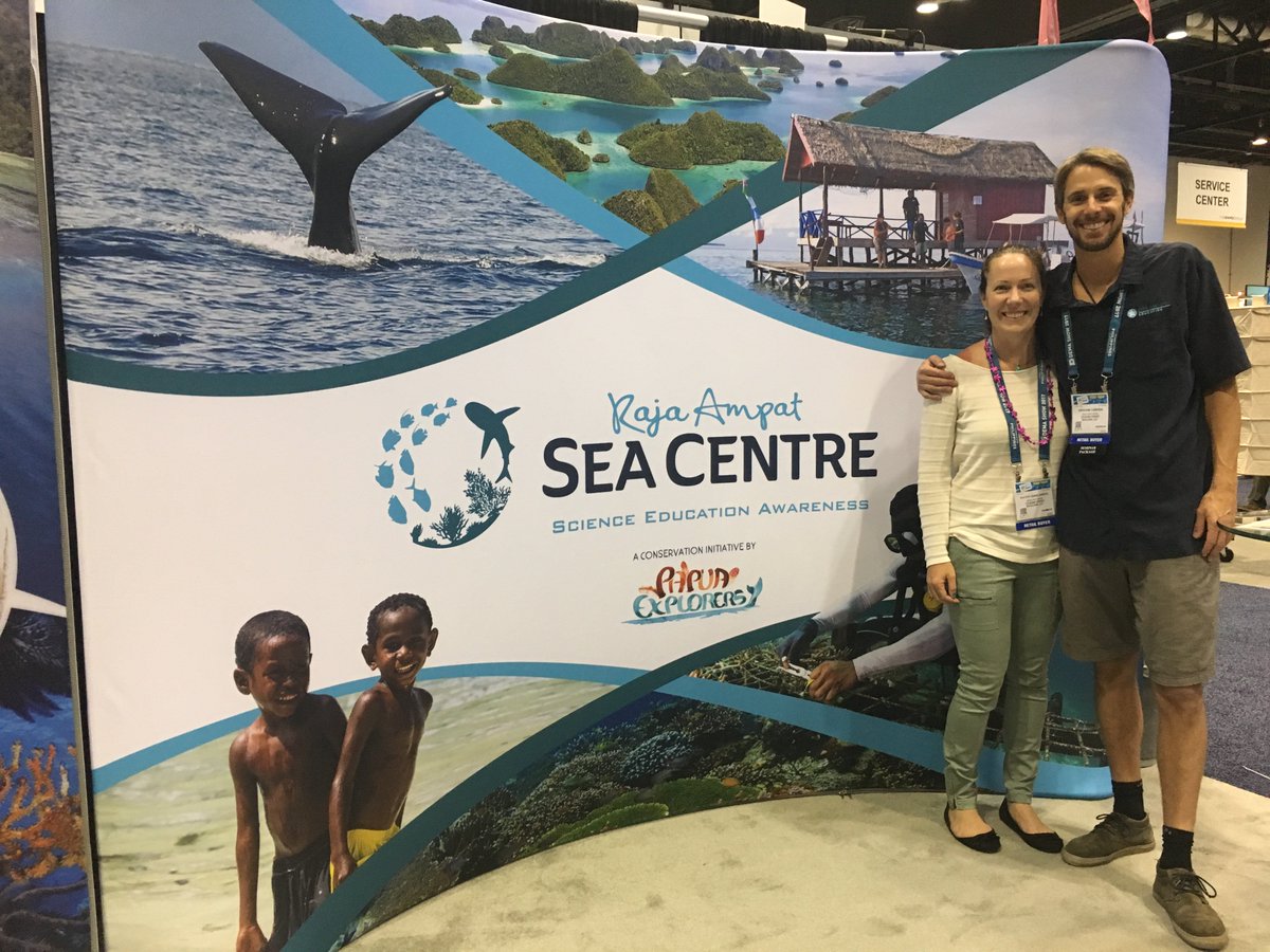 OceanFirstEdu's tweet photo. We LOVE seeing what our friends at Papua Explorers are doing w/ their science #education program, Raja Ampat Sea Centre! #DEMA2017 https://t.co/GBR7roCBxX