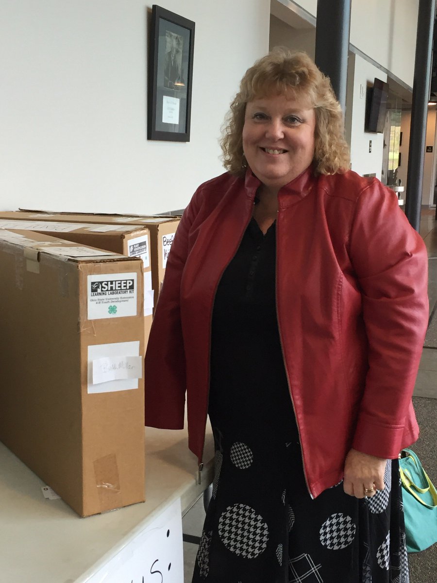learninglabkits's tweet image. The @ohio4h Professionals' Update went so well last week. We had some very happy winners in the #LearningLabKits giveaway! #4HGrowsHere