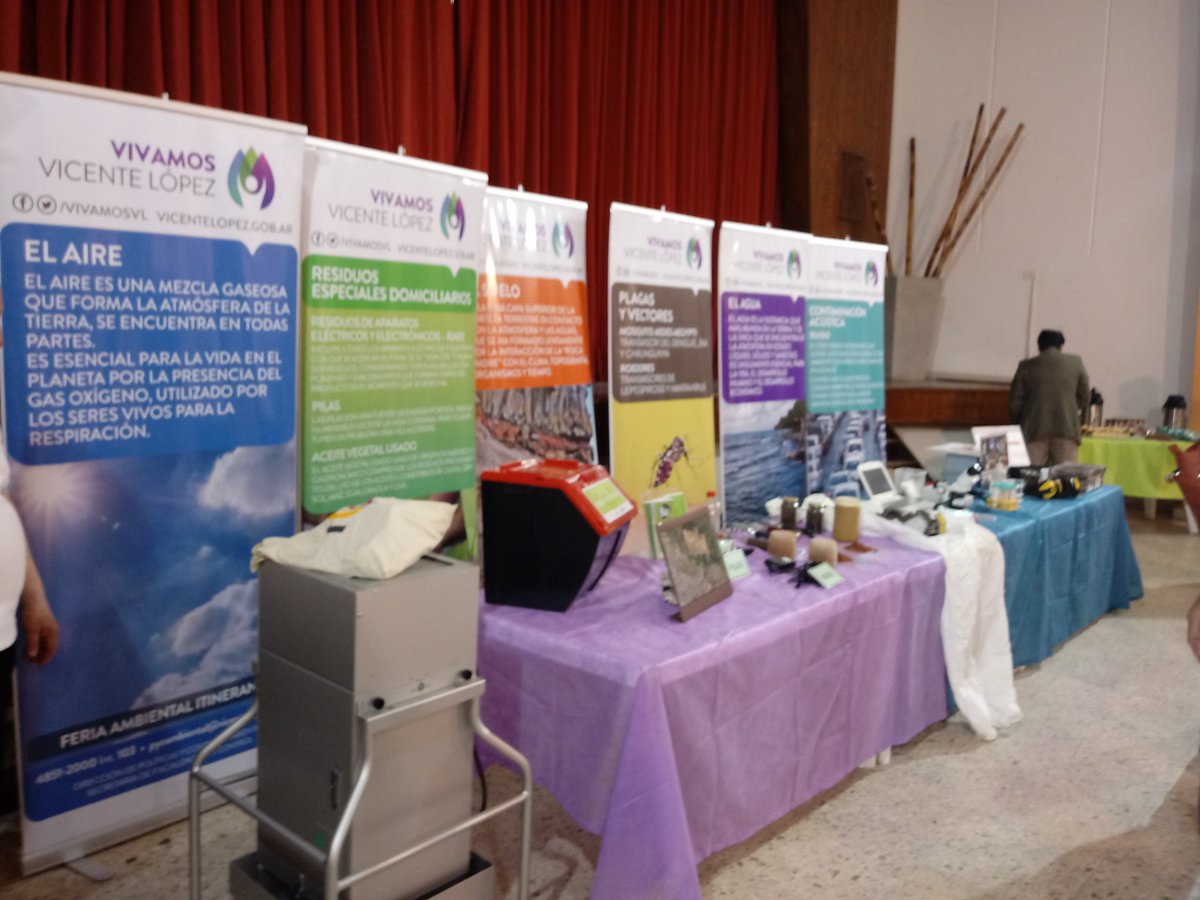 GusFortunatti's tweet photo. Todo listo para el cierre anual del la Feria Ambiental Itinerante 2017. @ludovicogrillo @DaniFerBar1972 @MaxiGarciaD https://t.co/mNev61xEkX