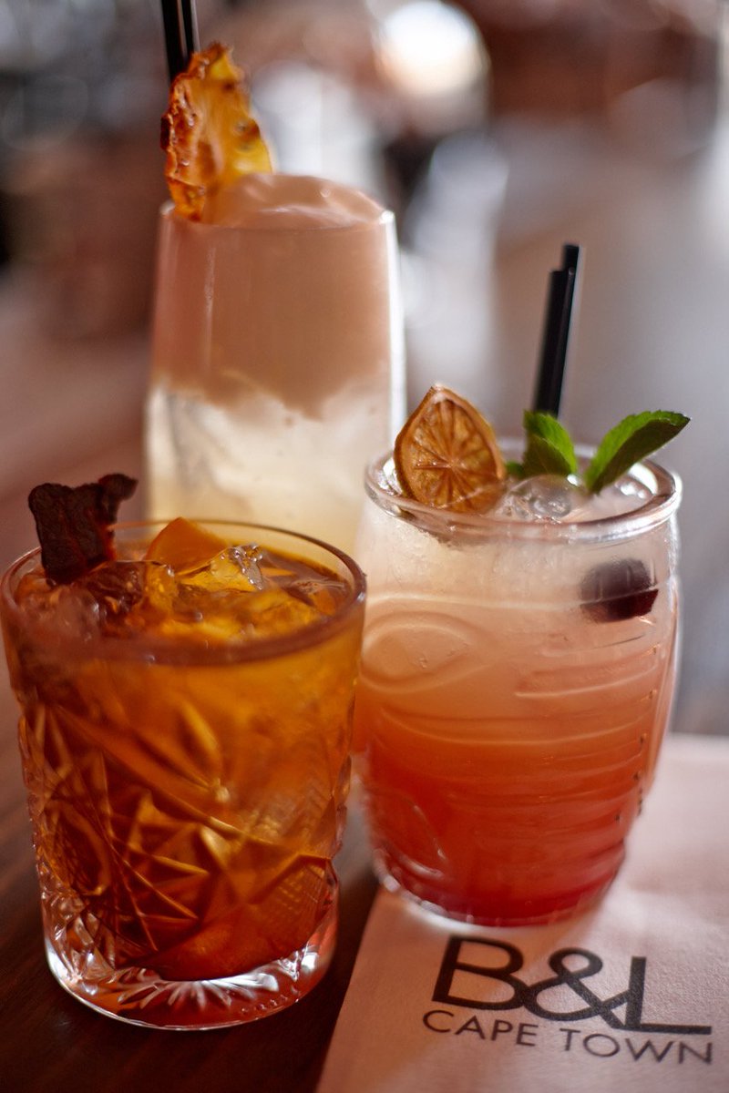 TammyBAwesome's tweet photo. RT and you could win 1 of 4: R300 full access passes to @SACW_sip week! These @burgerlobsterSA Cocktails are here to inspire, hehe #SACW17 https://t.co/Ag9KwCzPcS