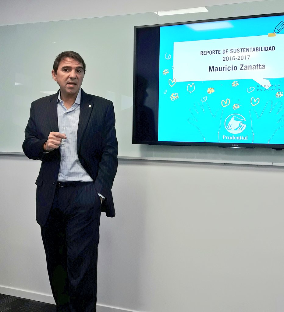 Ahora! Presentación de #ReportedeSustenrabilidad de #PrudentialSeguros <a href="/PayaPaula/">Paula Paya</a> <a href="/Jesicalores/">Jesica Lores</a>