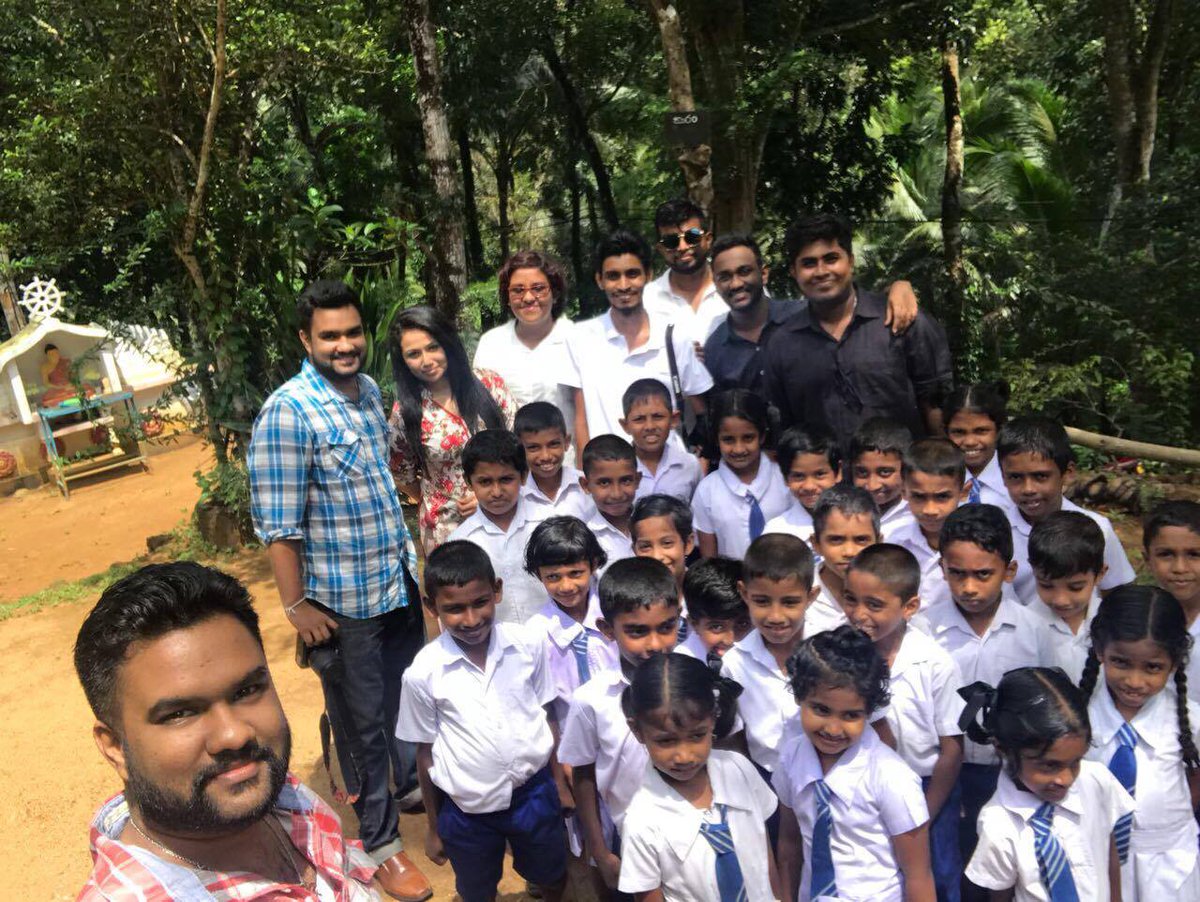 Twin_Ayya's tweet photo. Day Well Spent vth little hpy faces😊 Kudos 2 @NightWingzzz n @_tueflisch for organizing n #BUgang @waz_tennakoon @AmithMalinga @KazGirl20 https://t.co/t1ZsXlCBJV