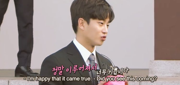 _aurorarain_'s tweet photo. We always knew #KimMinSeok was a SSC shipper, his prediction came true &amp; Kyo married SJK! He is happy &amp; so are we! 😇 #SongSongCouplewedding https://t.co/Qa3efLOzdh