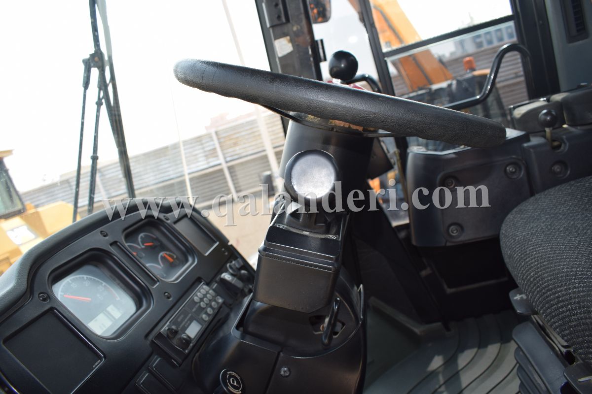 qalandernasseri's tweet photo. 2010 CATERPILLAR
950H WHEEL LOADER
#CAT, #WHEEL_LOADER,
#SHOVEL, #950H, #LOADER_IN_UAE
AVAILABLE #QALANDER_NASSERI_HEAVY_EQUIPMENT SHOWROOM https://t.co/7QWD78jSjg