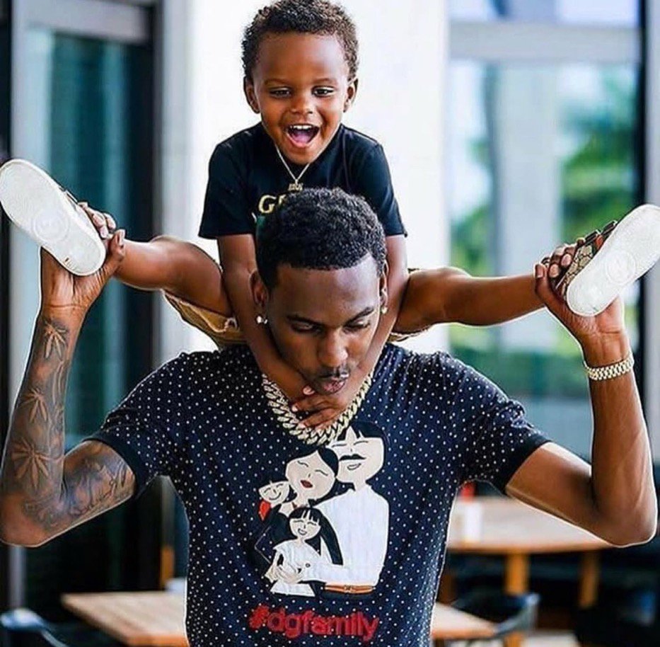 TheWorksDigital's tweet photo. Dolph And His Son. 💯 https://t.co/rfJDu3QlB0
