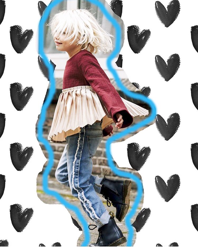 oaksofacorn's tweet photo. Love this shot by @kindermodeblog featuring our Daphne Top ❤️
#coolkids #kidsfashion #awesome #fw17 #PhotoOfTheDay https://t.co/54htGB66XY