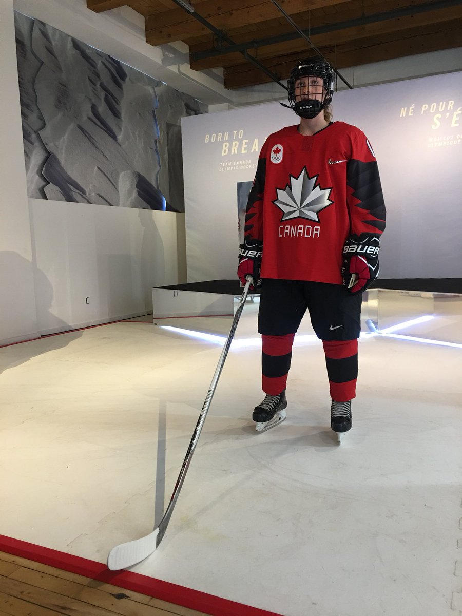 New Team Canada Olympic hockey jerseys unveiled (PHOTOS)