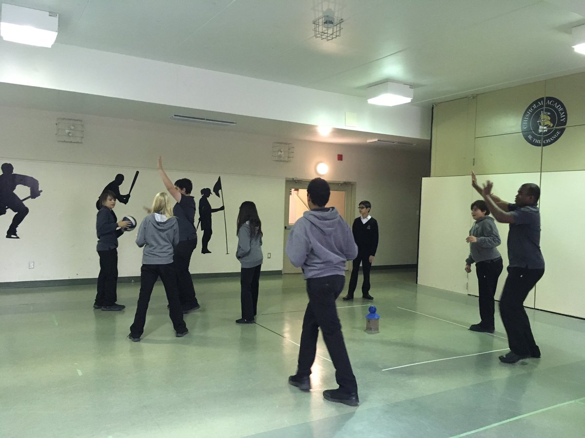 chisholmacademy's tweet photo. #handsonlearning at #ChisholmAcademy as the  grade 12 leadership class teach the grade 8s a game they invented #teamwork #seniorleadership https://t.co/WKgZ99tPMY