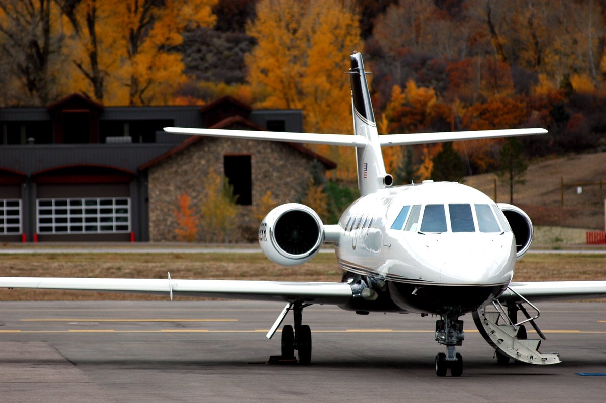 luxairjets's tweet photo. Thinking of flying south for the winter? Your chariot awaits.
#LUXAIRJETS #PrivateTravel https://t.co/4L4uv2ALf1