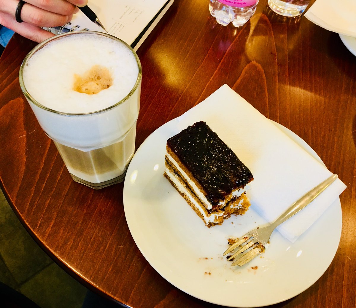 kloethorner's tweet photo. Having a look around Wekerle Estate, had to stop off in the cafe to take in this glorious garden city #liveworkmake #gardencity #cake https://t.co/CYWTgLH3Dv