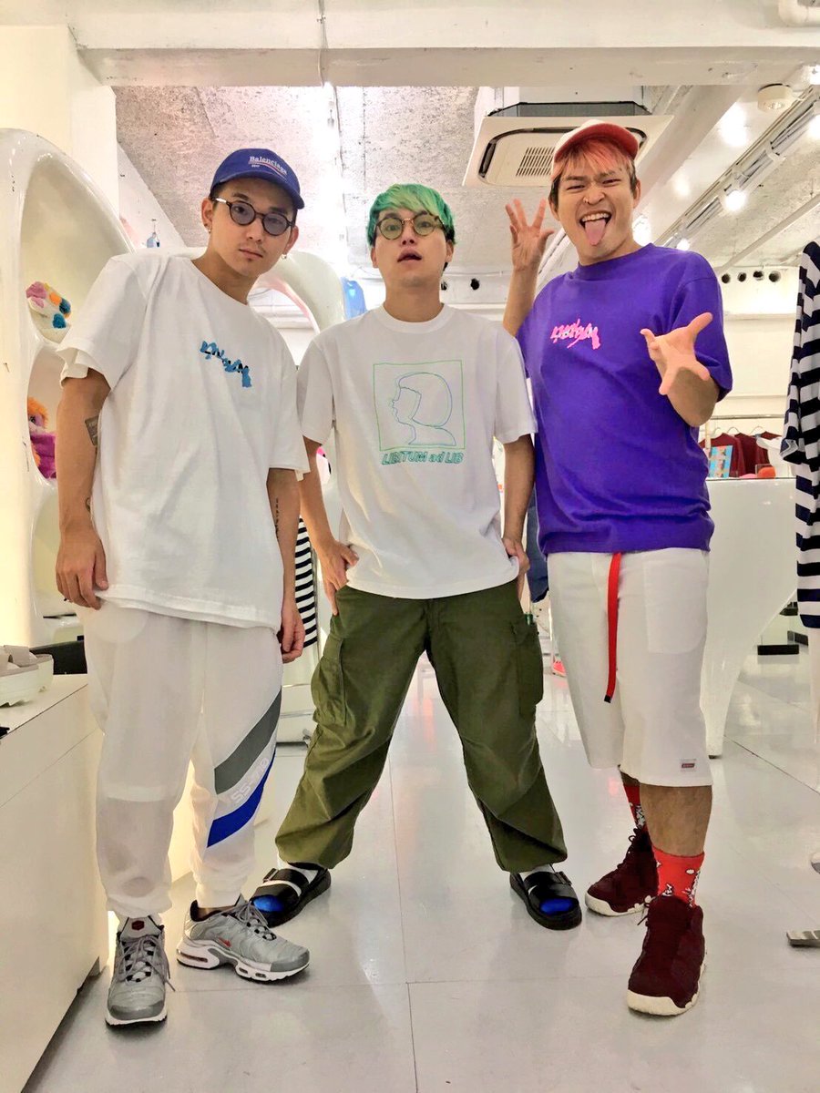 libitumadlib's tweet photo. 【第13弾プレゼント企画🎁】

今回1名様にプレゼントします❗️

Youtuber へきトラハウス

カワグチジンさん着用

Tシャツを1名様にプレゼント

🔴応募ーこちらのアカウントをフォロー＆このツイートをRT

※上記を必ず宜しくお願い致します

🔵〆切ー11月5日（日） https://t.co/NWdJReRAWq