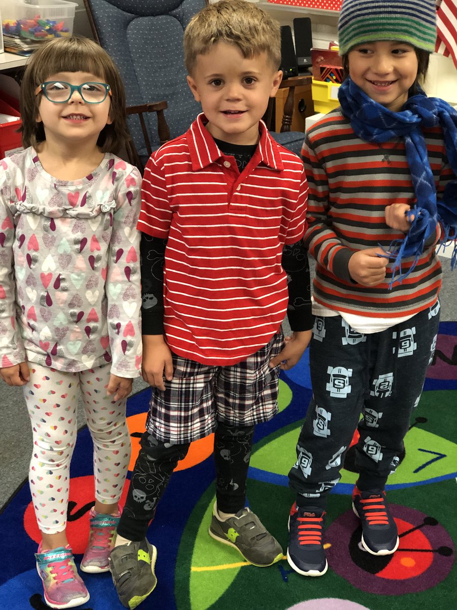 bmpkteam1's tweet image. We don’t take Pattern Day lightly in kindergarten! #patternday #ourmustangs @BrenMarPark_ES