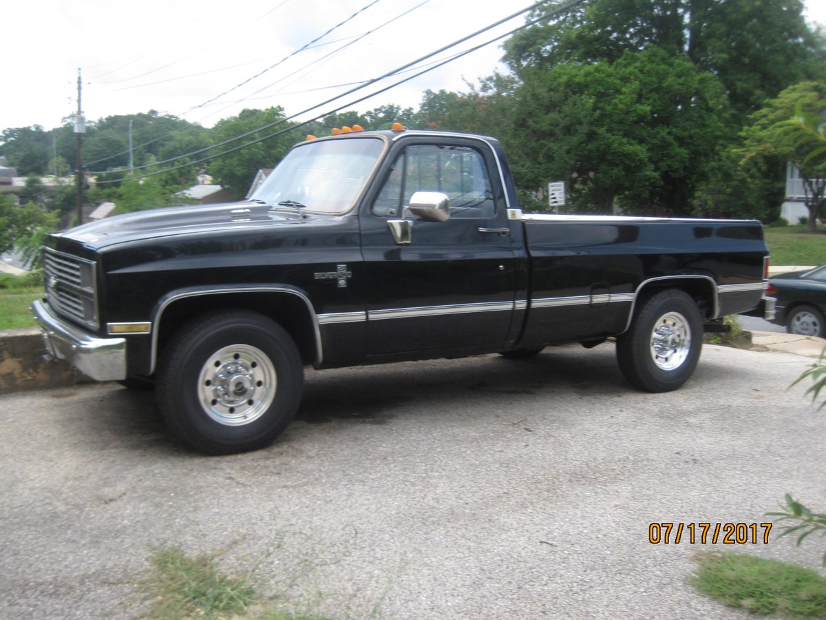 LMCTruck's tweet photo. Tom Lang ordered his 1984 #Chevy #Silverado new. It's a 2WD, has a 454 #bigblockengine and 400 turbo automatic transmission. https://t.co/HVtp1SqO4h