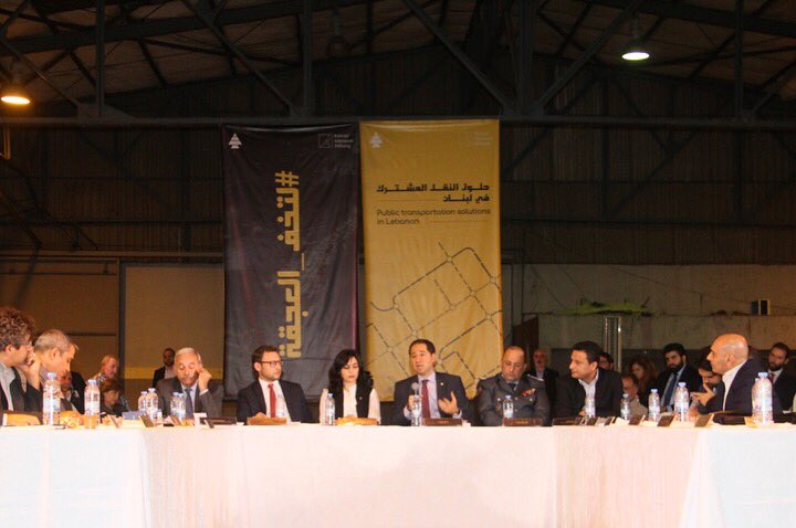 samygemayel's tweet photo. بغياب تخطيط ورؤية السلطة الحاكمة عرضنا مع الخبراء الحلول الممكنة لتطوير النقل العام بلبنان #لتخف_العجقة
والعبرة بالإرادة عند السلطة لتطبيقها https://t.co/Y18ORBqH40