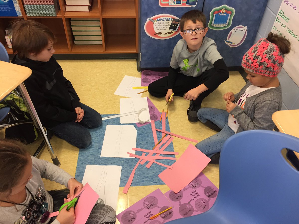 kunkelteaches's tweet photo. 3rd Enrichment students showing awesome teamwork as they learn EDP! @WestClerGT @WTBobcats #wcstem https://t.co/LfRDMvRdEJ