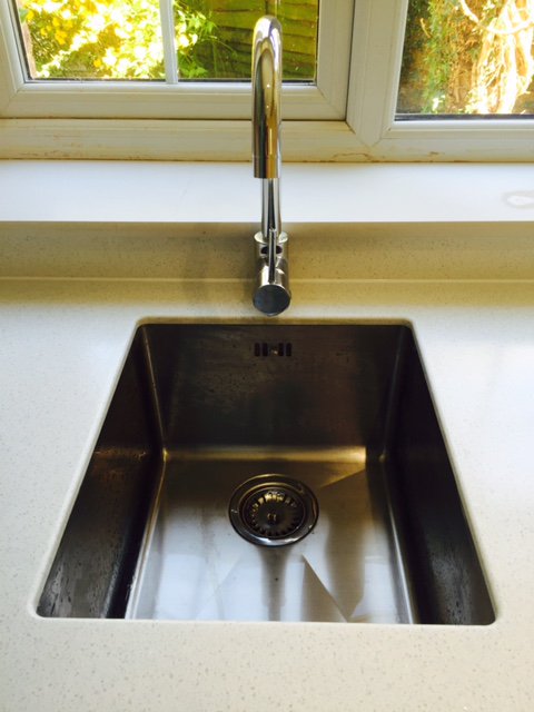SolidSurfaces_'s tweet photo. @CoDurhamHour @Nehour @DarloBizHour Beautiful #bespoke Corian worktops with additional sink cover for extra worktop
https://t.co/IAASZRT9pq https://t.co/YoQNYTn1eI