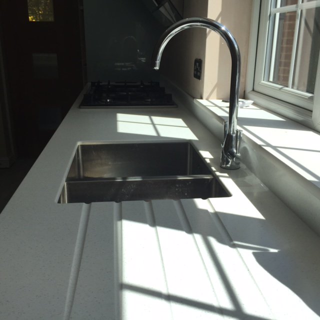 SolidSurfaces_'s tweet photo. @CoDurhamHour @Nehour @DarloBizHour Beautiful #bespoke Corian worktops with additional sink cover for extra worktop
https://t.co/IAASZRT9pq https://t.co/YoQNYTn1eI