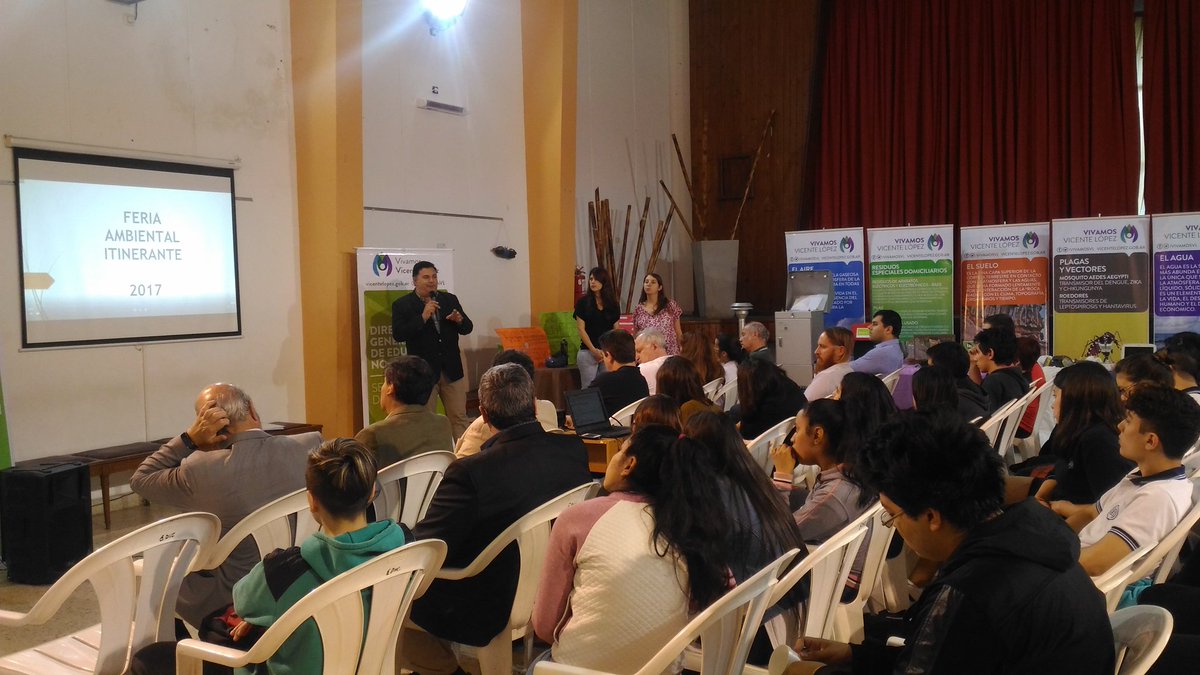 MaxiGarciaD's tweet photo. Hoy llevamos a cabo el 1er Encuentro Juvenil Ambiental de Vte Lopez con nuestras escuelas secundarias Cc @jorgemacri @soledadmartinez https://t.co/HRqCVxaLaD