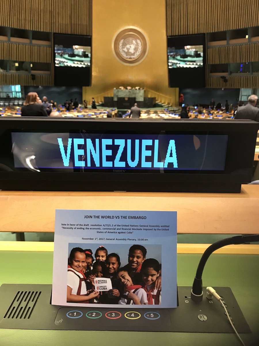 RRamirezVE's tweet photo. Ya en la Asamblea General listos para votar a favor de la dignidad #NoMasBloqueo #UNBLOCKCUBA  Venezuela con Cuba. Viva Chávez! Viva Fidel! https://t.co/VcSpsih5N4