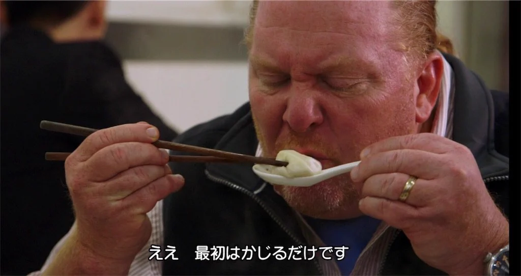 小籠包をまるごと食べるのは間違い！？スープを吸ってから食べるのが正解だった！！