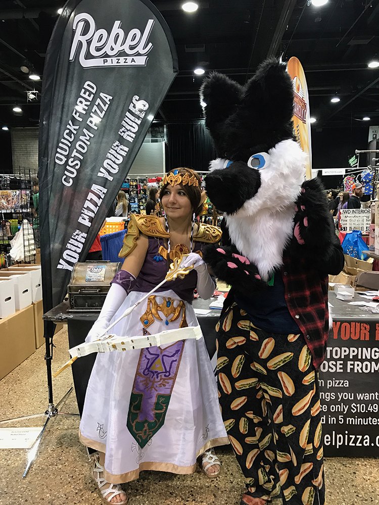 RebelPizzaCA's tweet photo. Rebel had a great time at this year’s Comic Con! We saw a lot of rebels with awesome costumes, met a lot of great people &amp; had a lot of fun. https://t.co/xFsZsG0X9T