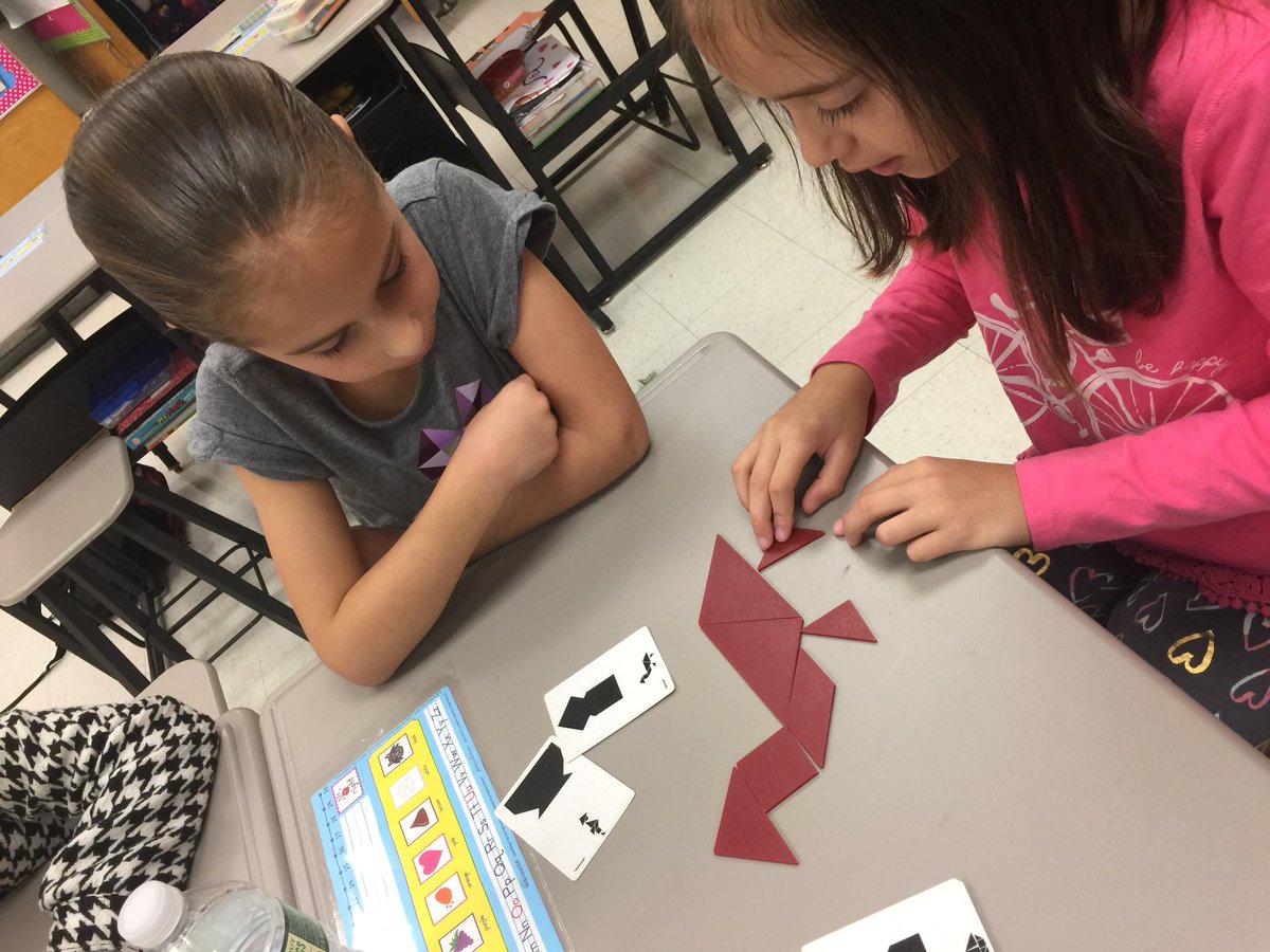 2ndgradefun1's tweet photo. Working on activities from our new Perseverance Playground. These activities may challenge us, but we will never give up!! https://t.co/XIh4iq0yal
