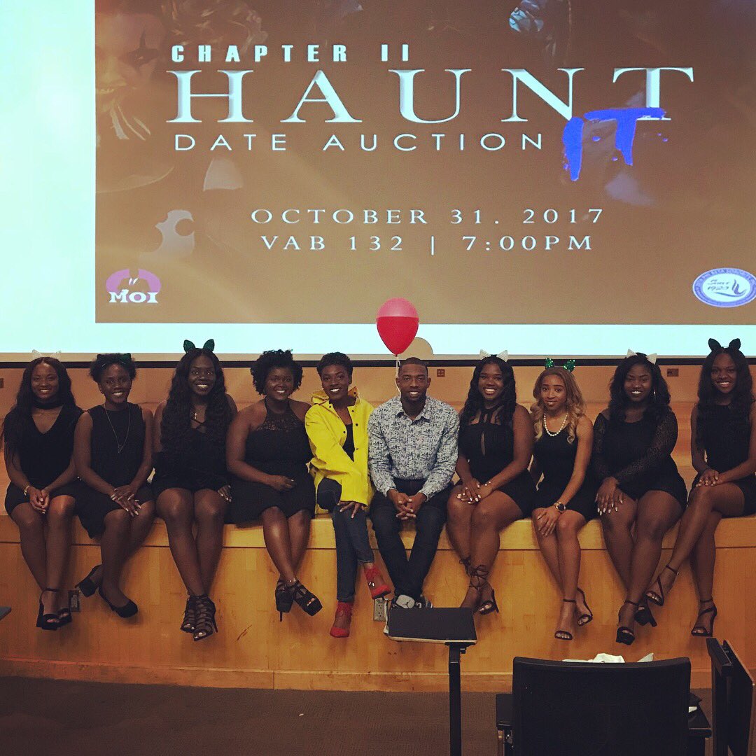 SigEpZETAS's tweet photo. Thank you to everyone who supported #ZetaWeek2017 Day 2! Our BLUmenade was a hit, as well as, our Haunt-IT Date Auction!  💙 https://t.co/eWbJuXg9e2