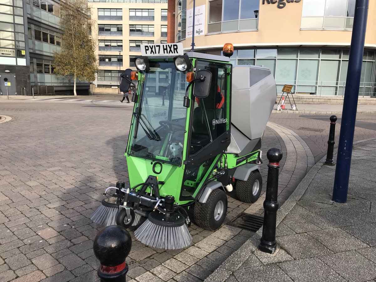 kyleleslie96's tweet photo. A new toy to play with at one of our sites today! 🚛 https://t.co/cS7w0DL9lY