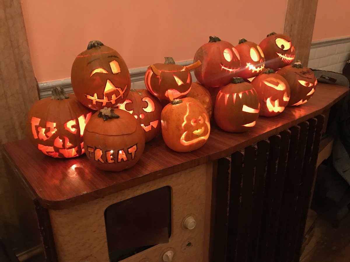 Stuart0's tweet photo. Steelcase pumpkin competition
@insightfulenv 
TTSP's creative carving! https://t.co/79QK3tozUb