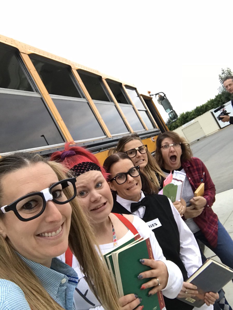 Nerd alert! <a href="/GLynnMcGuire/">Geneva McGuire</a> <a href="/msSantana14/">Ms.Santana</a> <a href="/mrs_ekutcher/">Erin Kutcher</a> @junkinteacher