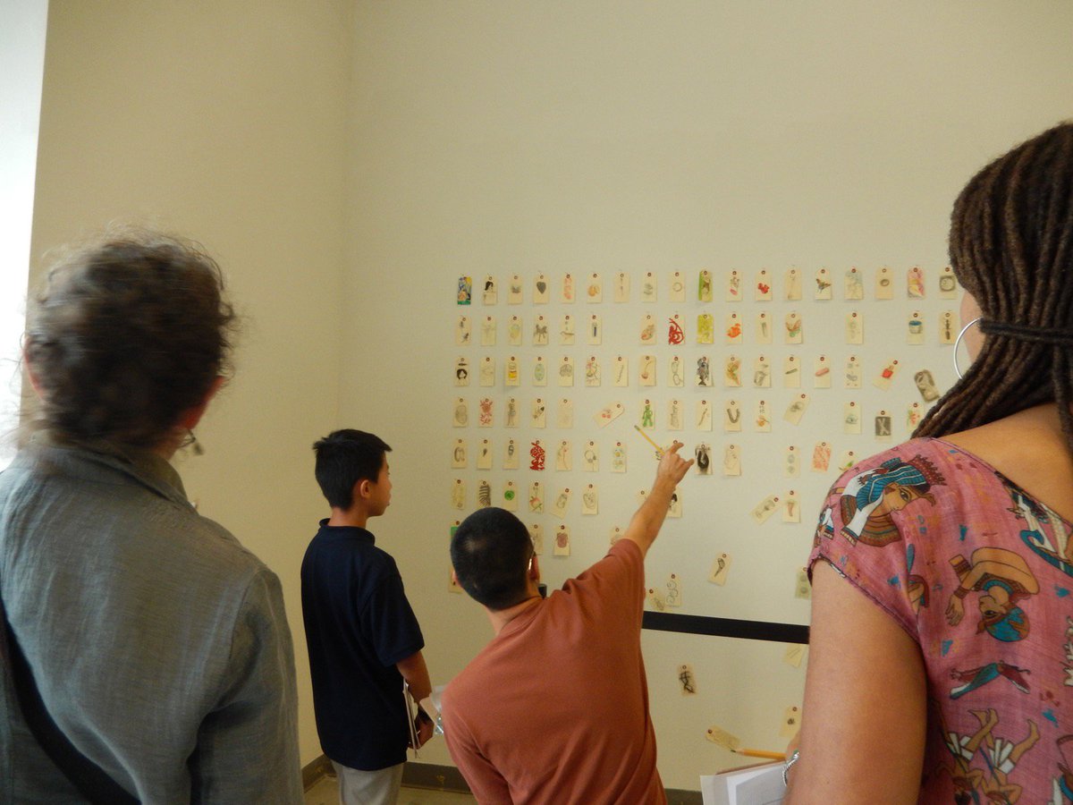 theartblog's tweet image. Video alert!  Carly Bellini's new 3-minute piece catches "Hurry Up and Wait" at @AsianArtsPhilly with @RobertaFallon + Imani Roach and Carly leading the #LookDrawWrite workshop Oct. 6. goo.gl/5xqpdy Join us Fri. Nov. 3, 5PM-6PM at Asian Arts for next LDW!
