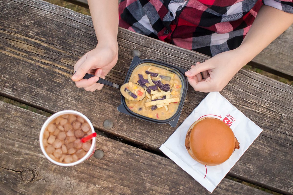CFAw95's tweet photo. It's back...Chicken Tortilla Soup. Here for a limited time. 🔥🐔#cfaviera https://t.co/Bq2SE7owXm