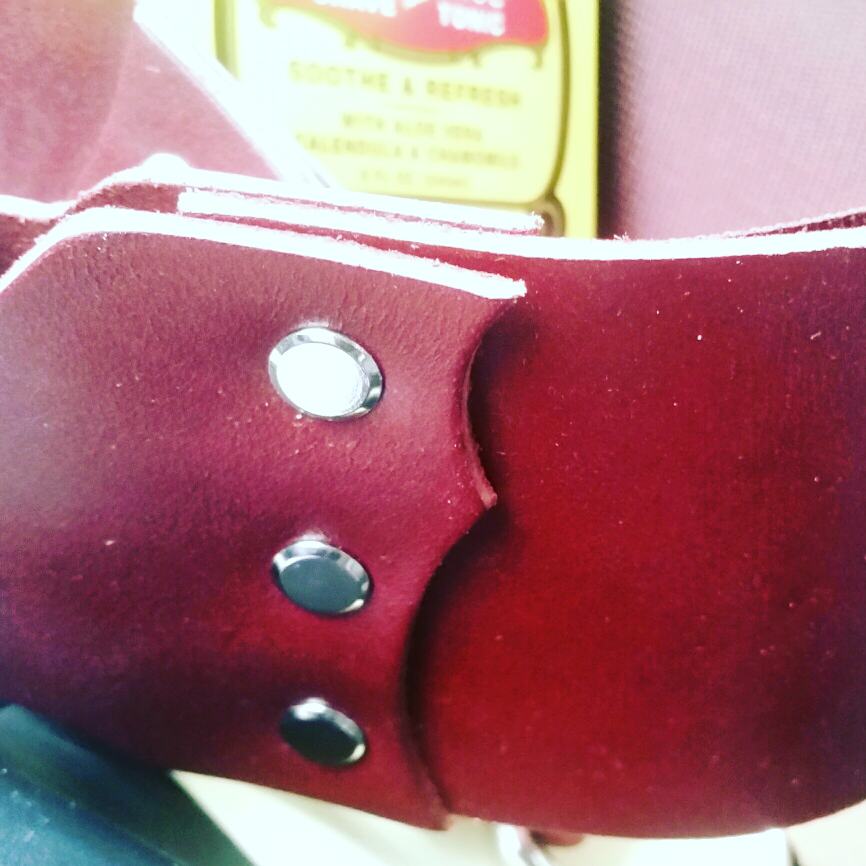 shave7razor's tweet photo. #TodaySmail #mailcall #American #Mahogny #luckyTiger @shave7razor #shave7razor #shaving #wetshaving #shave #SR #LeatherStrop #straightrazor https://t.co/nrLgn9I2bR