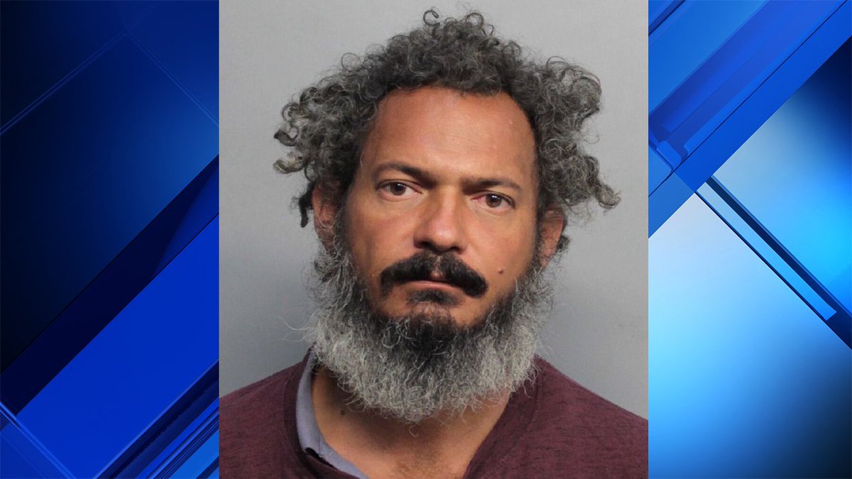 Man arrested after naked woman says she was raped in Brickell bit.ly/2A7pMti?utm_so… https://t.co/2QLbo39QUH