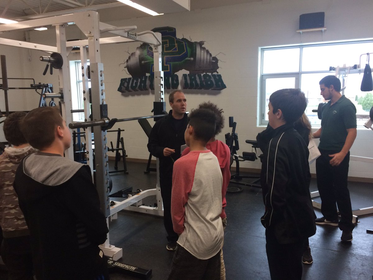 Grade 7's from <a href="/StMatthewCS/">St Matthew</a> checking out the exciting opportunities for them <a href="/StPatrickSarnia/">St Patrick's</a>  #sccdsb #FightingIrish #meteors