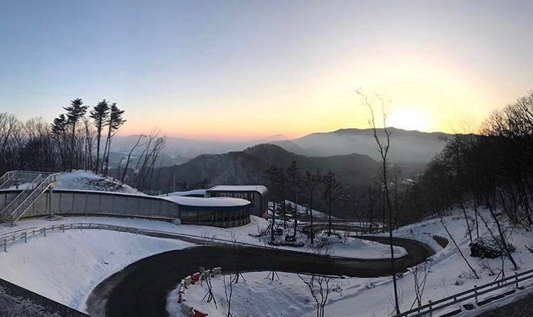 IBSFsliding's tweet photo. 100 days to go to the Olympics in PyeongChang! #100daystogo #sliding2PC18 #pyeongchang2018 #olympics #winteriscomi… https://t.co/zrGoszE0Mp https://t.co/fjflKHzzwn