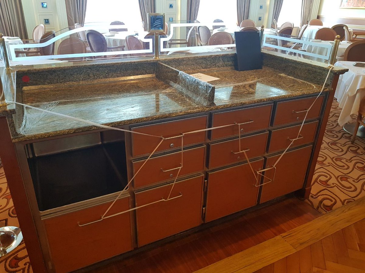 jeromegoa's tweet image. Safety first @Silversea #SilverWhisper when in rough sea everything is kept on the floor to avoid breakage